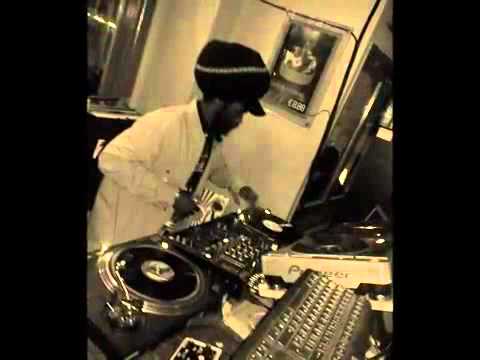 Roots Hi Tek  and Reuben Master live Brixton Aug 2011 (Music Bar)