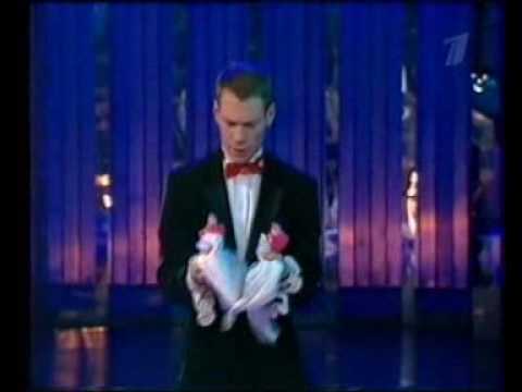 magic stage act Artem Shchukin demo