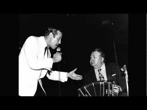 Roberto Goyeneche con Aníbal Troilo y su Orquesta Típica - Barrio de Tango