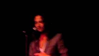 Constantine Maroulis sings Favorite T-Shirt , 9/10/11