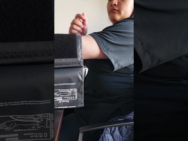 Vídeo relacionado con Tensiómetros de Brazo Eléctricos Manguito Extra Grande 9"-21" (22-52 cm) Compatible con Tensiómetros de Brazo Eléctricos, Manguito de Repuesto Adultos para Brazos Grandes (Solo Manguito Bp)