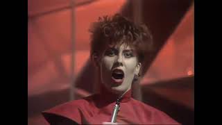 Hazel O&#39;Connor un-broadcast TOTP performance for (Cover Plus) We&#39;re All Grown Up