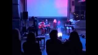 Video When It Rains - Co bude dál (živě unplugged)