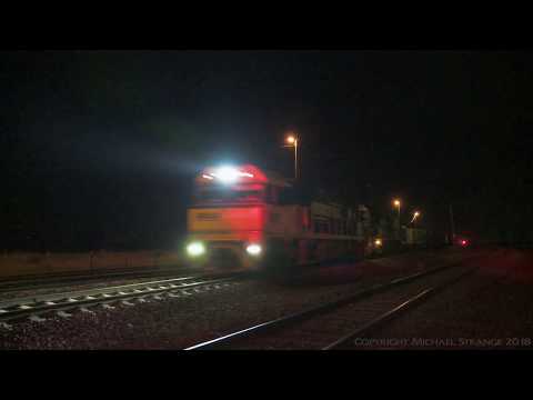 Pacific National Intermodal: MA5 at night - PoathTV Australian Trains & Railways 2017