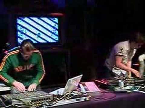 SPYZER PROJECT - Angry Bitch (track de autoria propria)