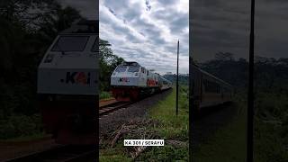 Download lagu #shorts Deru Mesin Lokomotif CC 203 KA Serayu Pagi Ketika Menanjak mp3