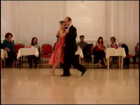  Raquel  and  Ricardo  are  dancing  to  the  milonga  "  Sacale Punta  "