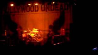Hollywood Undead Live 7/11/09 Pt. 5 &quot;This Love, This Hate&quot;