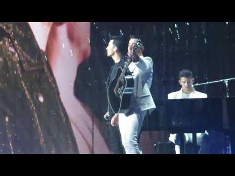 download lagu mp3 mp4 Jonas Brothers Concert October 2019, download lagu Jonas Brothers Concert October 2019 gratis, unduh video klip Jonas Brothers Concert October 2019