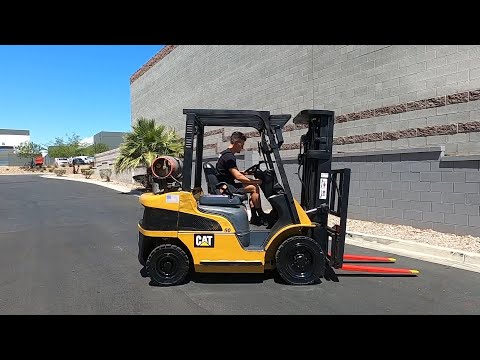 CATERPILLAR GP25N 5,000lb LP (Propane) #3979 - Forklift for Sale