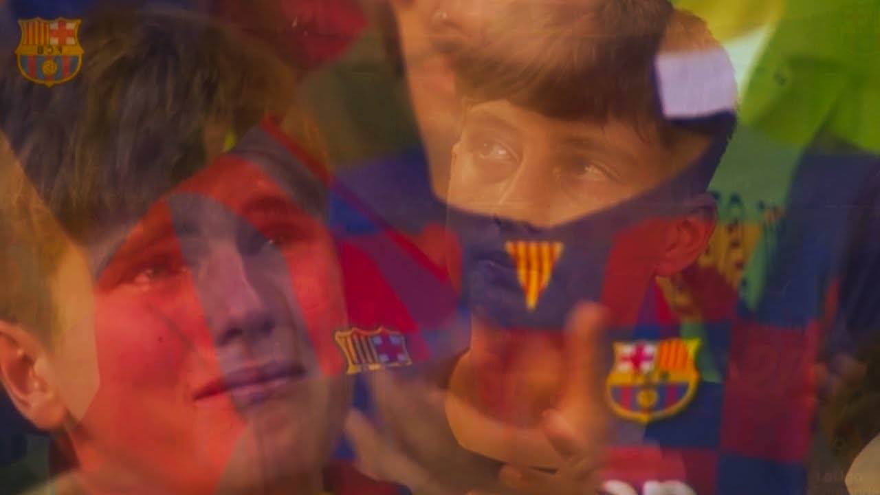 Barcelona Fans crying for Messi | Emotional Moments in Football