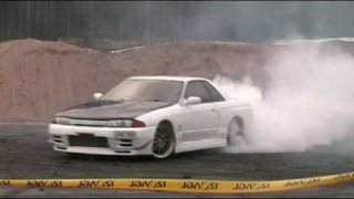 preview picture of video 'Nissan Skyline R32 GTS-T burnout @ Alastaro 13.5-10'