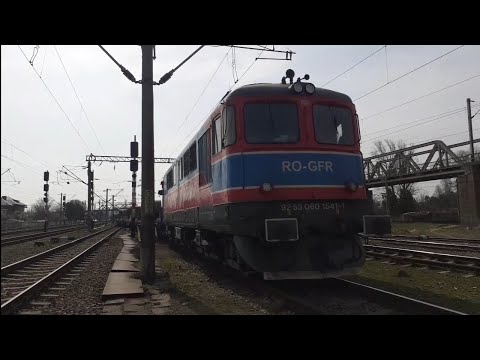 060 DA 1541 cu un marfar sosește în Barboși