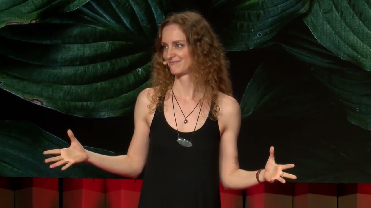 Não há nada mais educador na primeira infância do que a natureza | Laila Zaid | TEDxMorroDaUrca