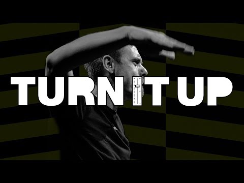 Armin Van Buuren Turn It Up