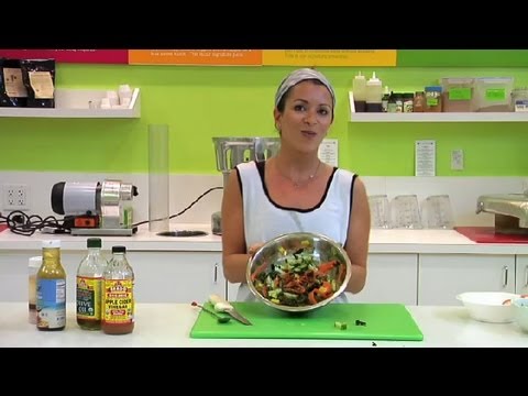 Green Seaweed Salad : Healthy Food by Choice