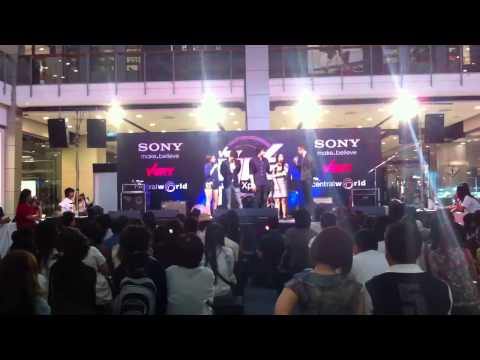 27-01-13 Lipta - สัมภาษณ์ @ Very Live by Xperia