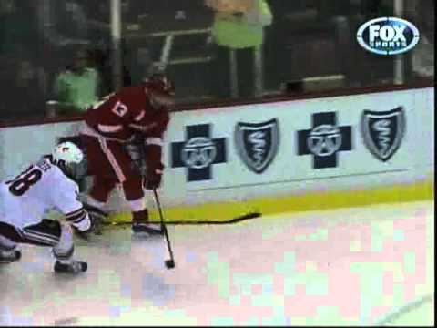 Pavel Datsyuk with some crazy dekes against the Coyotes