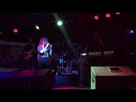 Irie Vibe,  Flores Vibes n' Polle Lemboade live at Mopis Place