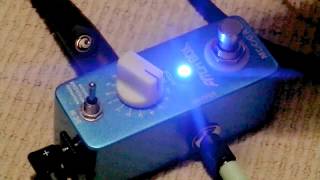 Video thumbnail for Mooer Pitch Box pitch shifter + chorus + harmonist guitar pedal by Gearfacts