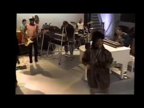 Patti LaBelle & Joss Stone - Stir It Up (1985) Beverly Hills Cop   Soundtrack