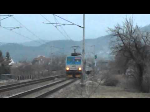 Průjezd vlaku R 888 (ČD 163.073 vzadu) - Libochovany, 5. 4. 2013