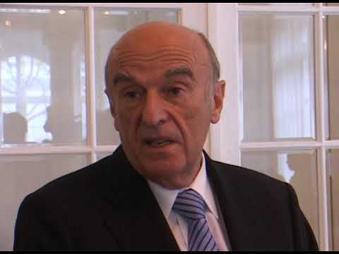 Bundesrat Merz empfängt Schulklasse aus Thayngen SH