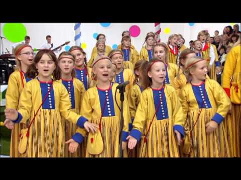 Lasteekraani Muusikastuudio ETV mudilaskoor ja Susanna Liisa Onoper - "Hurraaderii"
