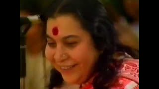 Pandit Bhimsen Joshi sings for Shri Mataji thumbnail