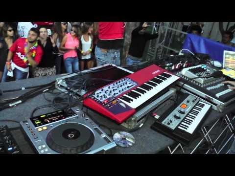 Raffaele Attanasio live @ Sunshine [Bari - Italy] 29 06 2013