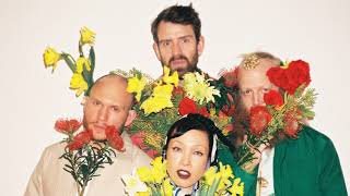 Musik-Video-Miniaturansicht zu Where You Belong Songtext von Little Dragon