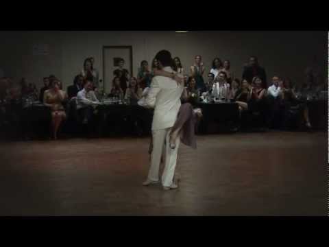  Andrea Misse  and  Javier Rodriguez  are  dancing  to  the  tango  "  La Tupungatina  "
