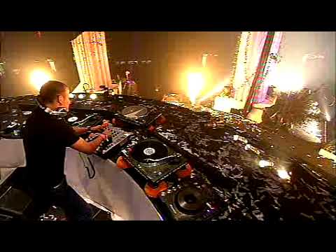 Sensation Black 2004 - DJ Pavo [COMPLETE] [no interviews]