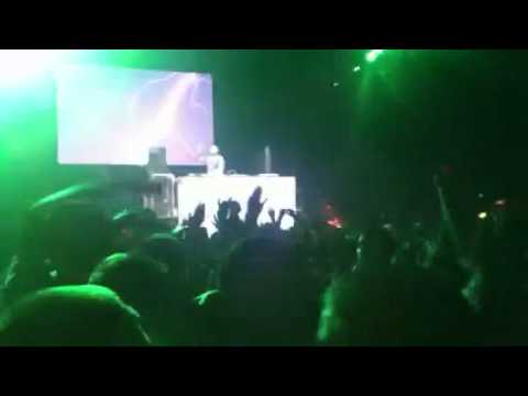 Afrojack @ UMass - Give Me Everything