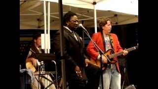 Short Dress Woman - Mud Morganfield