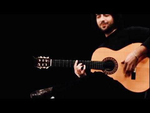 Berk Gürman - Öykü Gürman Evlerinin Önü Boyalı Direk