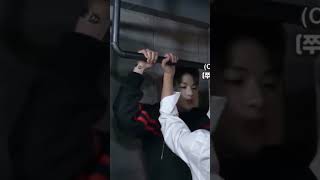 Download lagu Throwback to when KangDaniel was so ready to risk it all for princess jihoon #kangdaniel #parkjihoon mp3