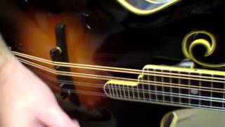 Video thumbnail for Mandolin Brothers: Kentucky KM-1500 by Mandolin629