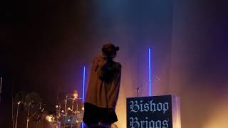 Bishop Briggs - Water (live)