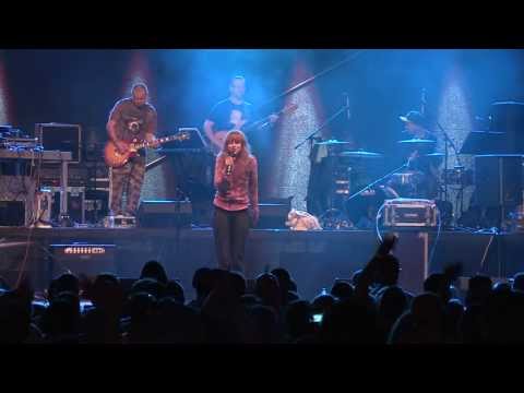 Natalia Przybysz - "Valerie" /Amy Winehouse/. Impreza - Europejski Stadion Kultury.