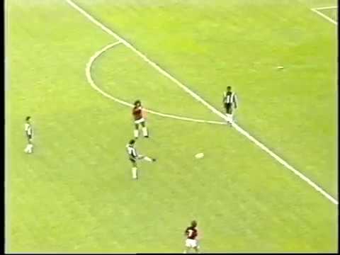 1981- Flamengo 2x1 Atlético MG (Jogo Completo - Campeonato Brasileiro)