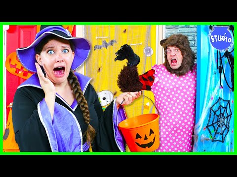 Don't Trick or Treat at the WRONG DOOR CHALLENGE!! Halloween Edition!