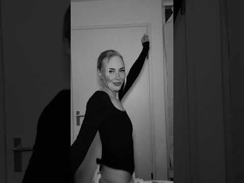 Dancing like nobody’s watching… but secretly hoping they are 😉 #dutchmodel #annabron #model