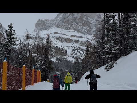 1/4 Spa Ski Safari - Dolomites Hut to Hut Skiing Experience