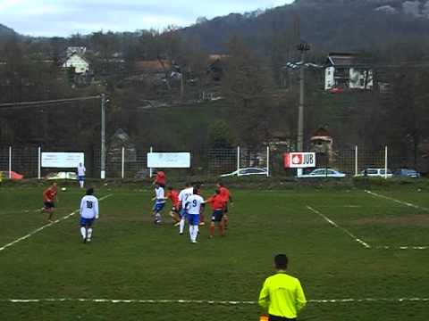 Soimul Baita-CNS Cetate Deva (faza din meciul jucat in Liga a IV-a)
