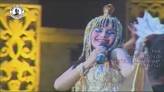 Download lagu Gula Gula   Elvy Sukaesih  #Gelegardangdutakbar #elvysukaesih mp3