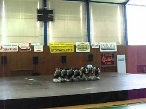 Bambelinky - miniformace pompoms - semifinále Stochov 8.5.12
