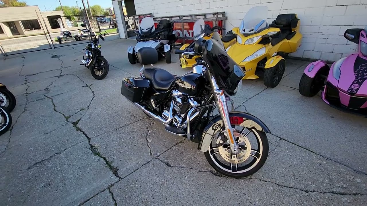 2019 Harley-Davidson® Street Glide Motorcycle