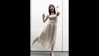 ちょっと揺れているくらいのダンスが良い