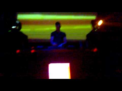 Mateo & Spirit @ Coro Cafe "Minimal Diamonds" 2011.07.09.